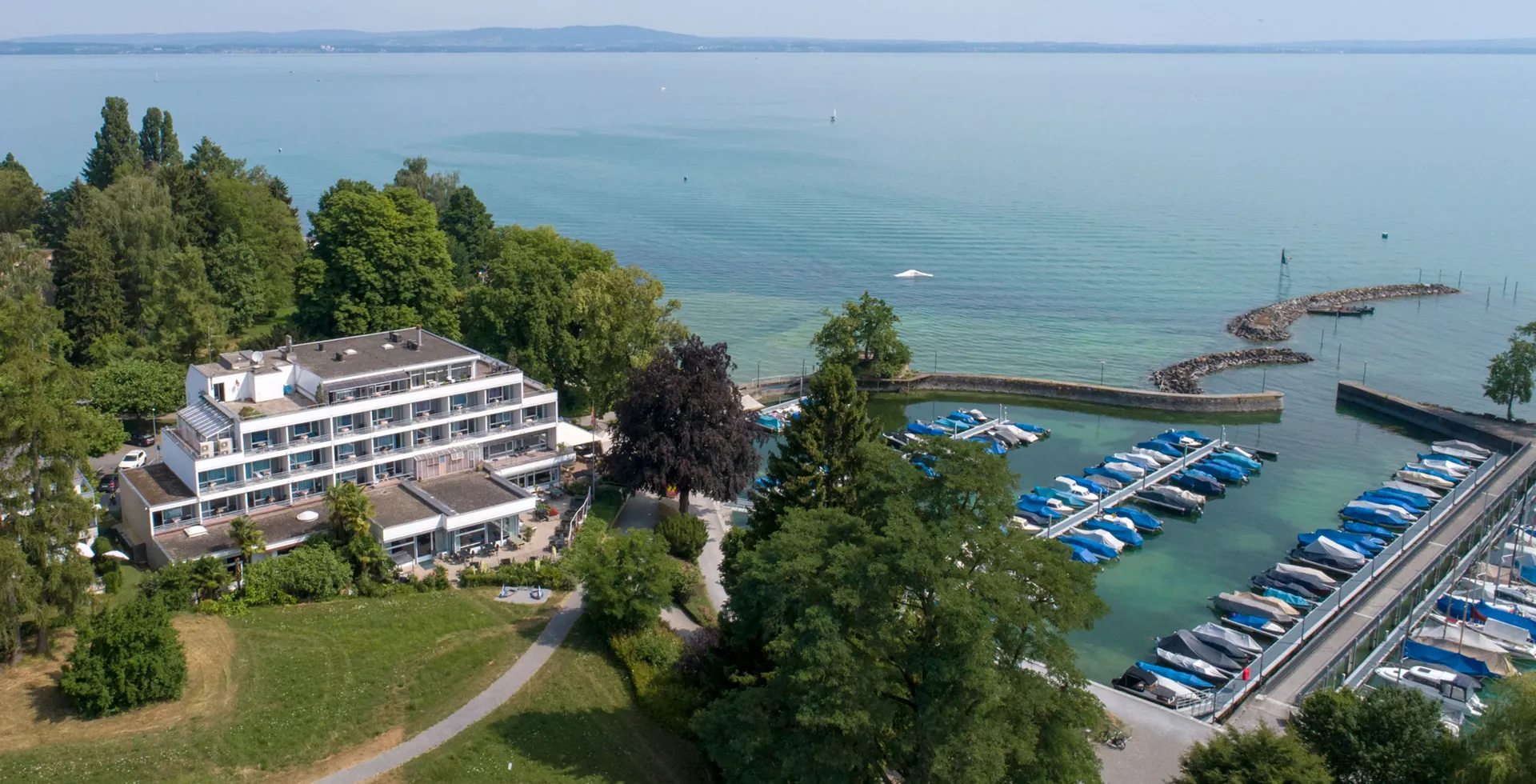 slide-start-hafen-romanshorn-park-hotel-inseli-3840x1960-3840x1960-park-hotel-inseli_6c8774528f64ccc7d98d6f764d3e4a6c