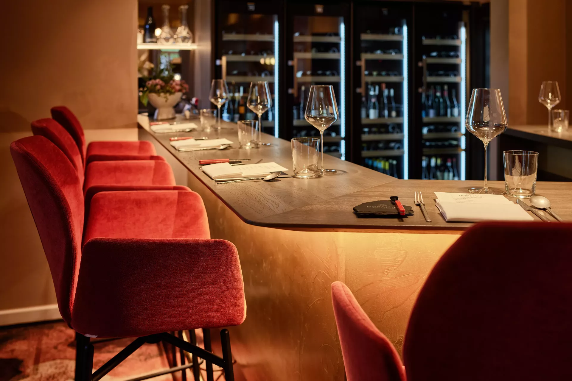 Chefs Table im Dopamin Villa-Keller-Dopamin-45228