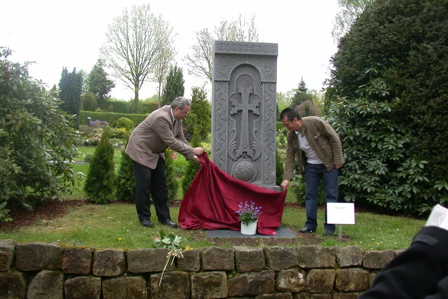 Einweihung-Kreuzstein-2008