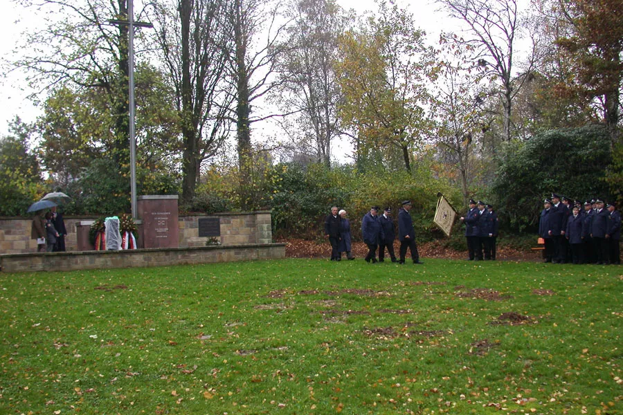 Gedenkstunde-Volkstrauertag-2005