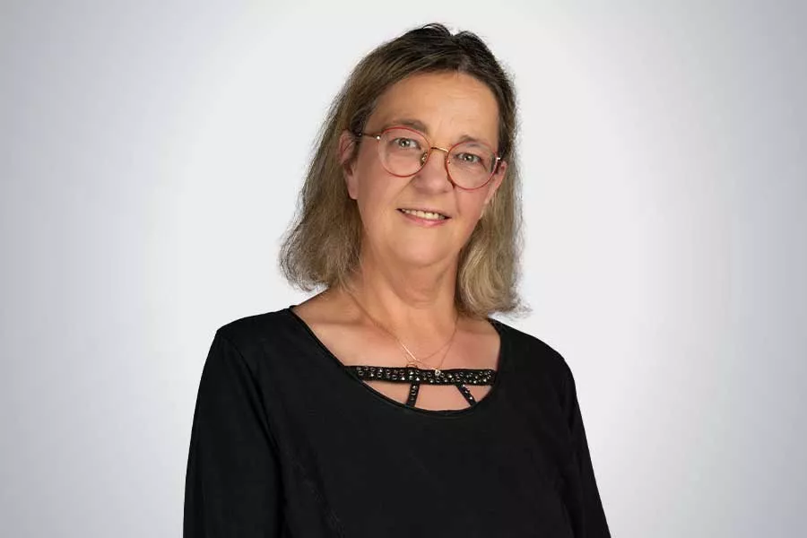 Christiane_900x600